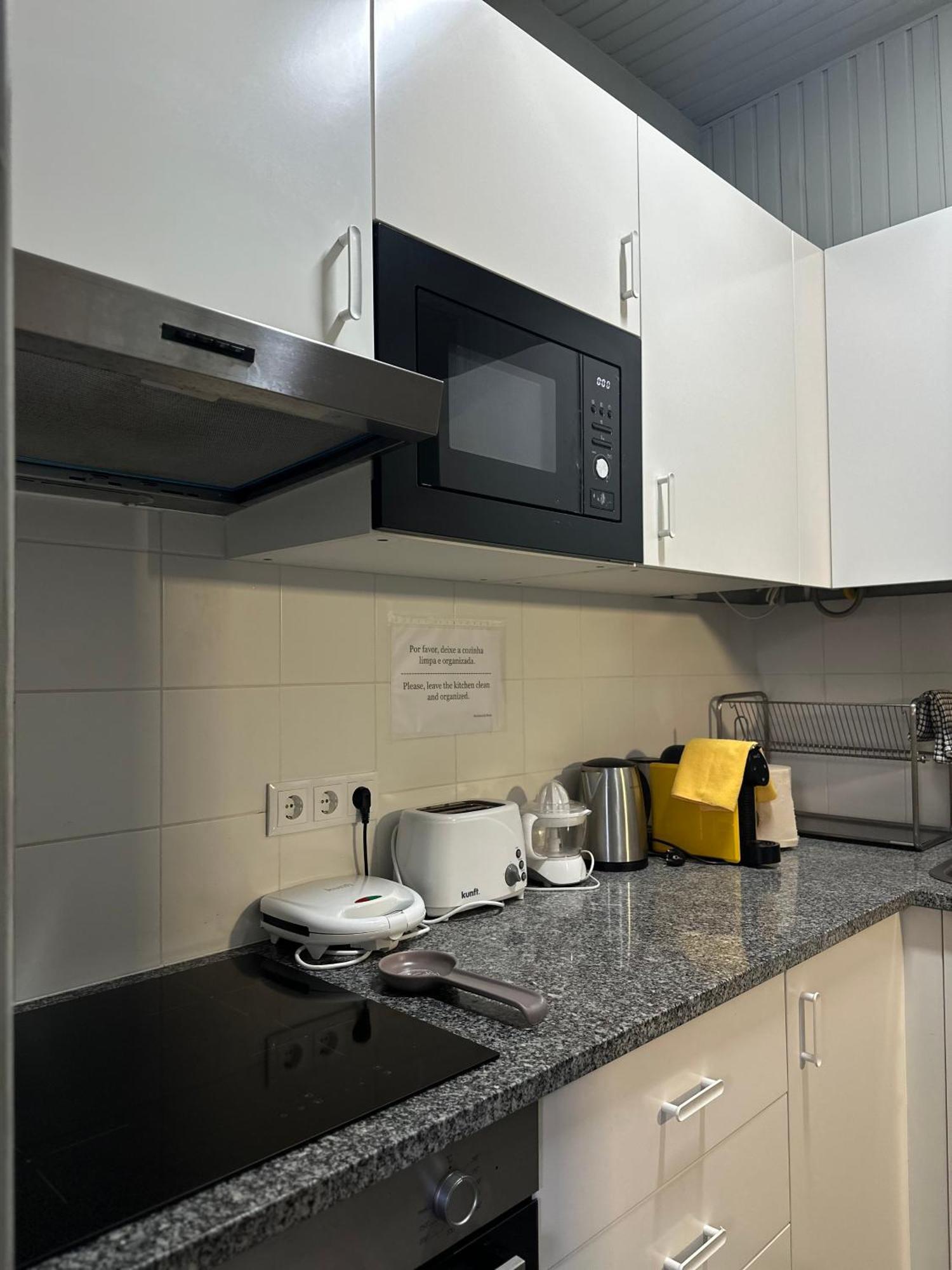 A Beira Hostel อาเวโร ภายนอก รูปภาพ