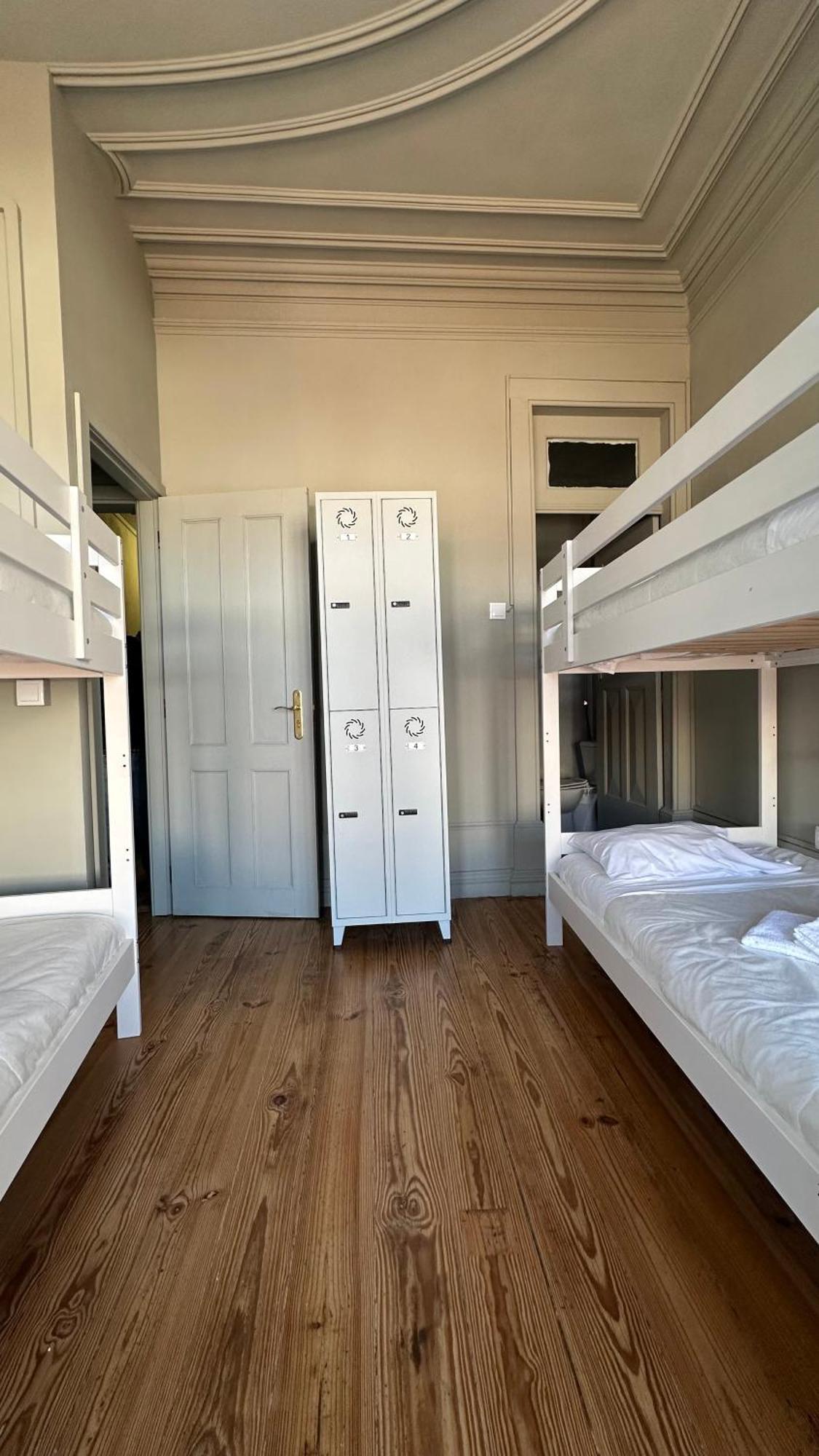 A Beira Hostel อาเวโร ภายนอก รูปภาพ